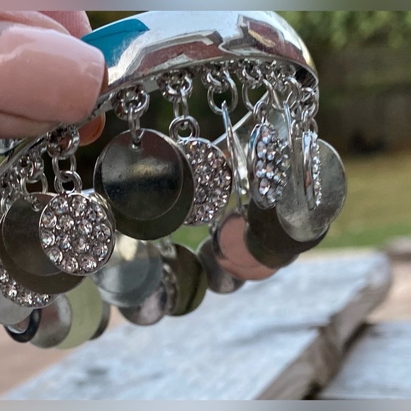 NWT STYLE & CO SILVER PAVE & SHAKY DISC STRETCH BANGLE BRACELET - Picture 7 of 7
